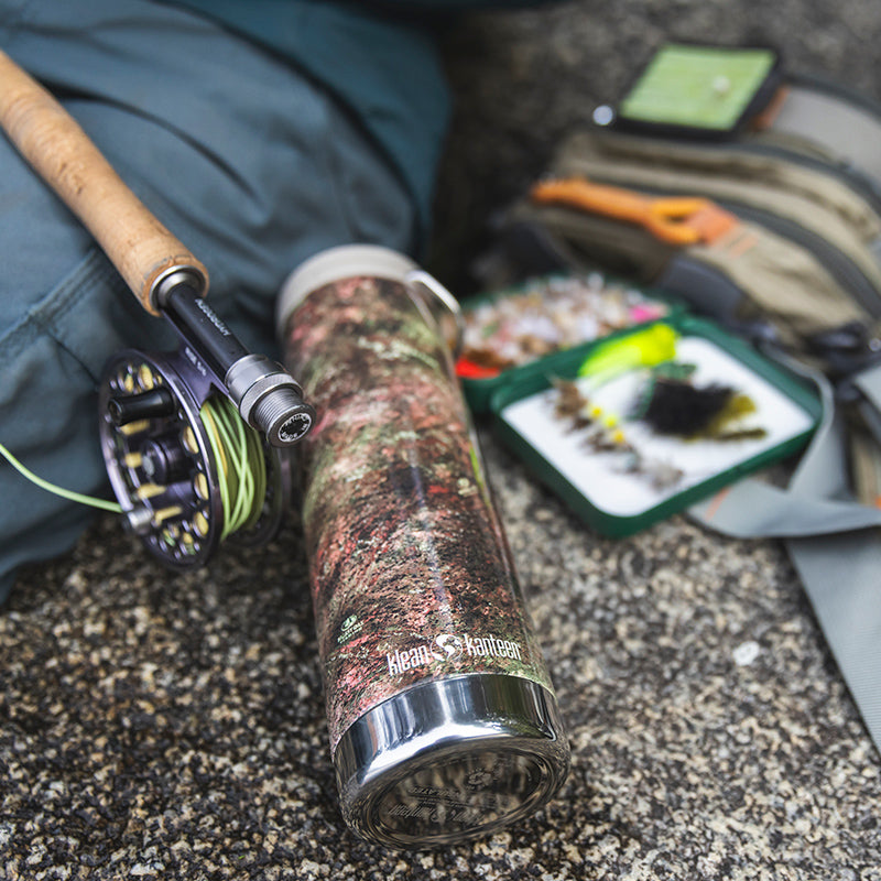20oz-tkwide-with-cafe-cap-mossy-oak-j5 20oz_tumbler_mossyoak_rainbowtrout_flyfish_top_square.jpg