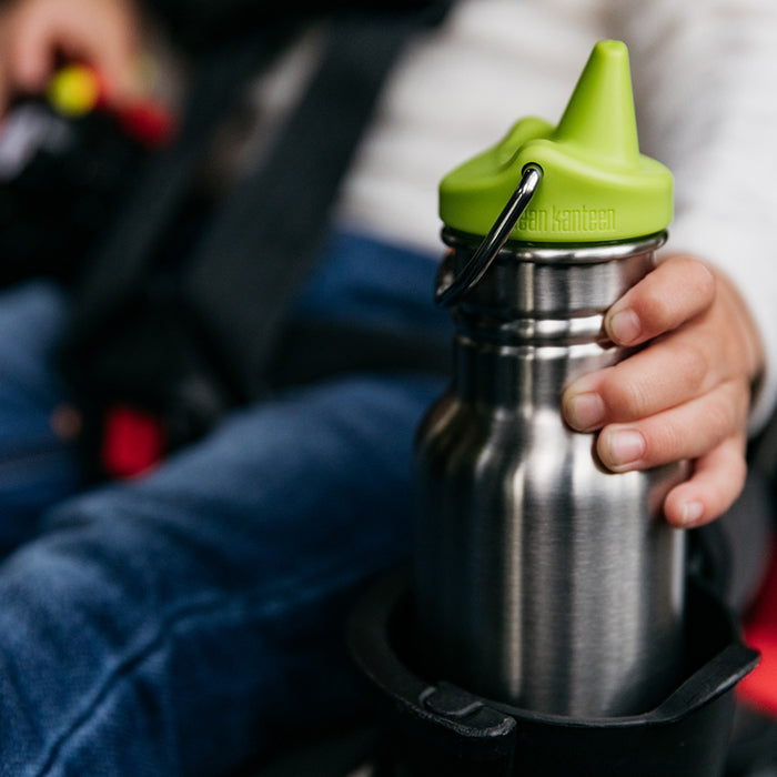 classic-kid-sippy-cap-z6 K12CNSIPPY-BS-sippy_bottle_carseat_lifestyle_6a57ff1f-474b-4c60-9003-2a6f3a064213.jpg