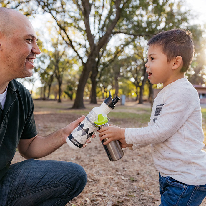 classic-kid-sippy-cap-z6 K12CNSIPPY-BS-sippy_cap_dad_lifestyle.jpg