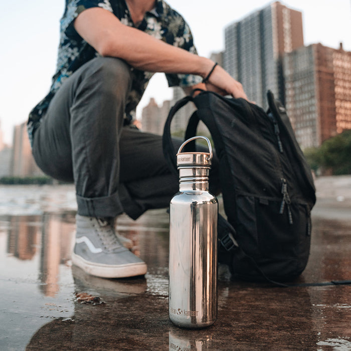 27oz-reflect-with-bamboo-cap-v5 K27SSLRF-MS-BAMBOO_reflect-bottle_city_lifestyle_ff882516-9bd8-49cf-b515-736a0a9c889f.jpg