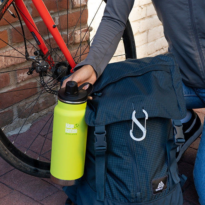 tkwide-chug-cap-h2 K32TKWSSL-JP-Bottle-Biking-Chug-Cap-lifestyle.jpg