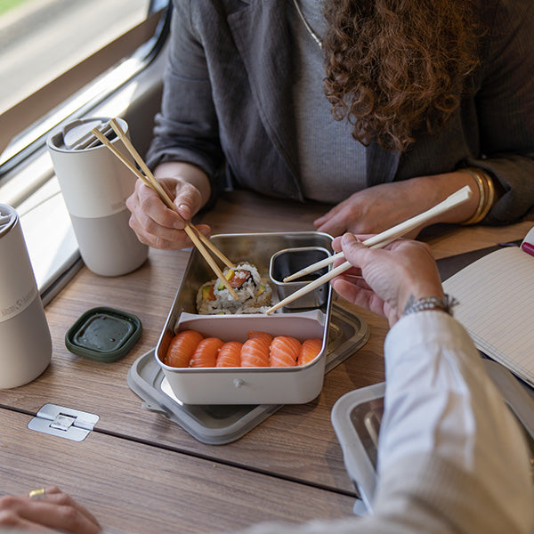55oz-rise-food-box-big-meal-n3 rise_food_lunch_box_big_meal_tofu_sushi_share_square.jpg